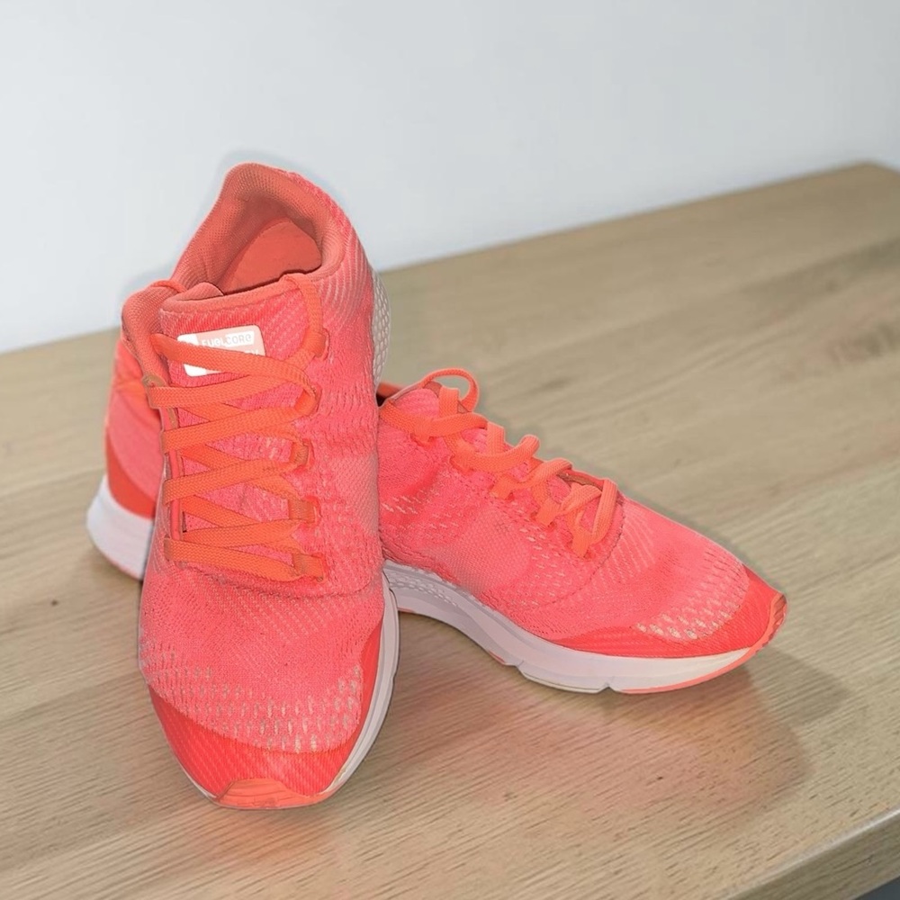 New Balance FuelCore Agility Running Shoes Women’s Size 6.5 Coral Sneakers
